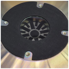 Load image into Gallery viewer, JBL D405 TRIO-X cloesup view of the 2 inch throat in the center